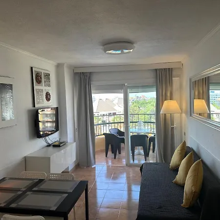 Mara With Beautyful Oceanview Apartament *